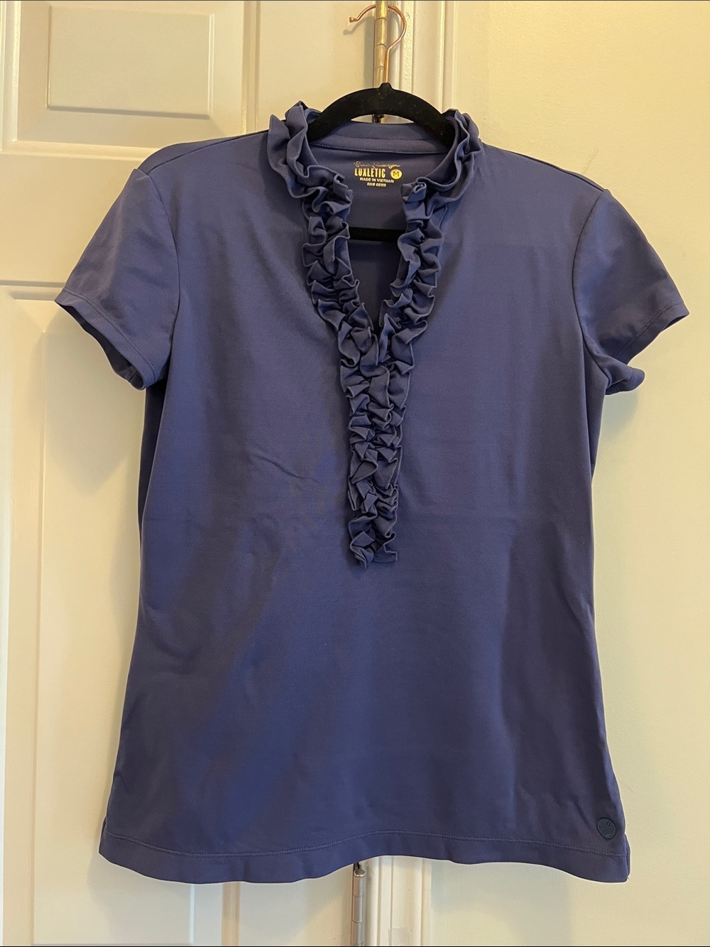 Lilly Pulitzer Ruffle V-Neck Short Sleeve Top in Navy Blue Size M UPF 50